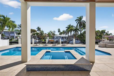 310 SE 9 Court Pompano Beach FL 33060