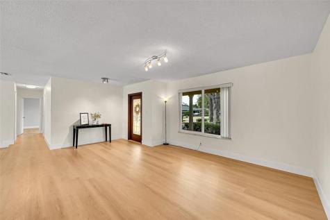 1480 SW 66th Terrace Plantation FL 33317