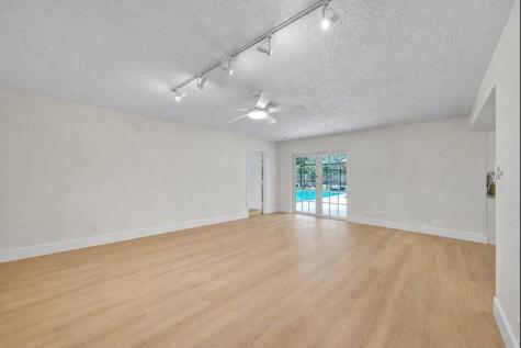 1480 SW 66th Terrace Plantation FL 33317