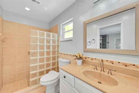 1480 SW 66th Terrace Plantation FL 33317