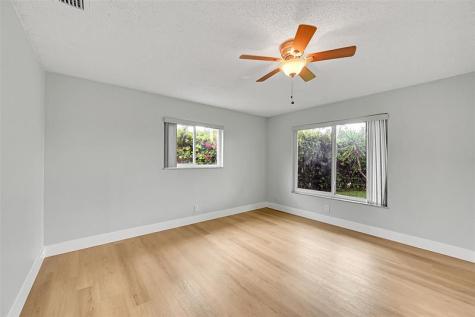 1480 SW 66th Terrace Plantation FL 33317
