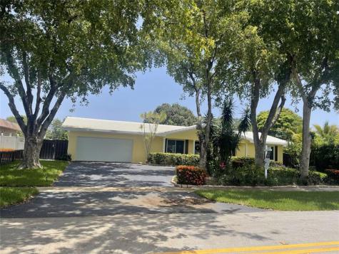 1480 SW 66th Terrace Plantation FL 33317