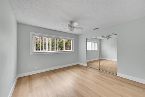 1480 SW 66th Terrace Plantation FL 33317