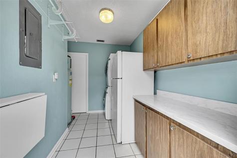 1480 SW 66th Terrace Plantation FL 33317