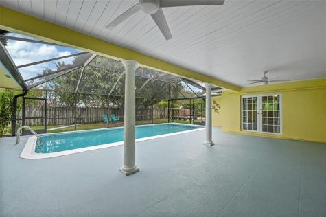 1480 SW 66th Terrace Plantation FL 33317