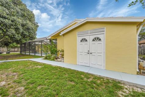1480 SW 66th Terrace Plantation FL 33317