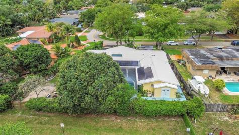 1480 SW 66th Terrace Plantation FL 33317