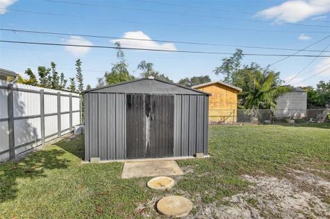 6717 Farragut Hollywood FL 33024