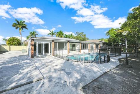 10321 SW 116th Avenue Miami FL 33176