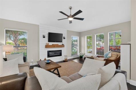 5613 NW 64th Terrace Coral Springs FL 33067