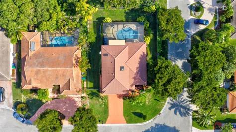 5613 NW 64th Terrace Coral Springs FL 33067