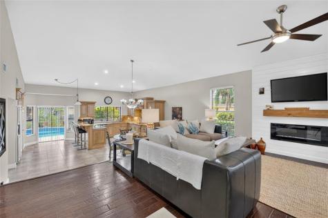 5613 NW 64th Terrace Coral Springs FL 33067