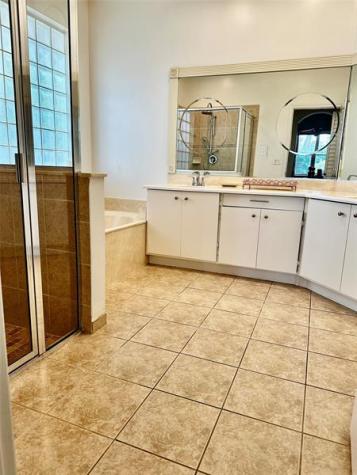 8564 Via Giardino Boca Raton FL 33433
