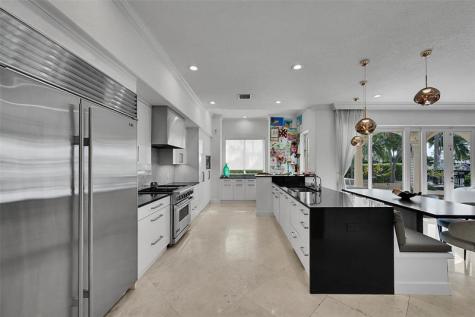 35 Fort Royal Island Fort Lauderdale FL 33308
