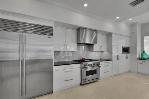 35 Fort Royal Island Fort Lauderdale FL 33308