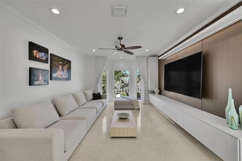 35 Fort Royal Island Fort Lauderdale FL 33308