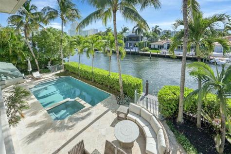 35 Fort Royal Island Fort Lauderdale FL 33308