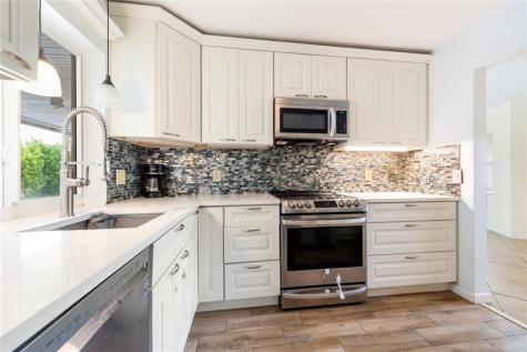 4421 NW 7 Street Coconut Creek FL 33066