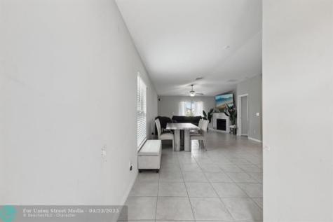 16621 Sunburst Lake Street Wimauma FL 33598