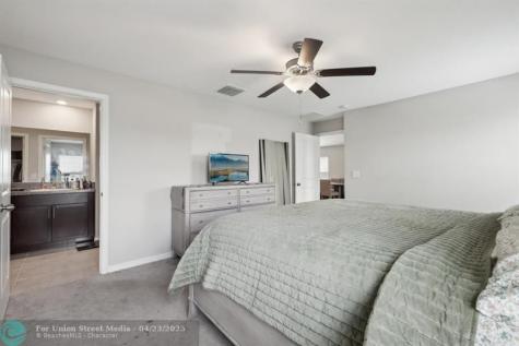 16621 Sunburst Lake Street Wimauma FL 33598