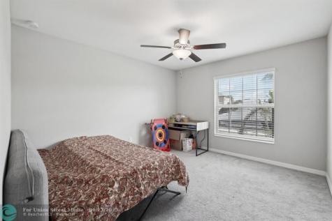 16621 Sunburst Lake Street Wimauma FL 33598