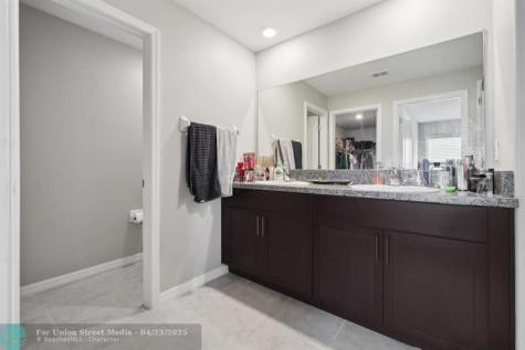 16621 Sunburst Lake Street Wimauma FL 33598