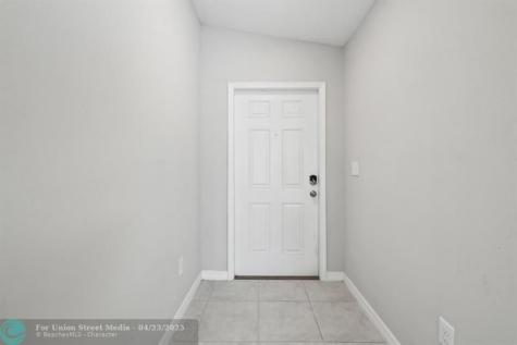 16621 Sunburst Lake Street Wimauma FL 33598