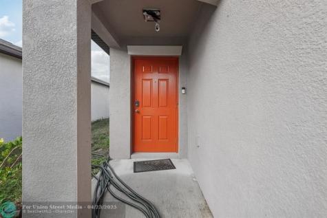 16621 Sunburst Lake Street Wimauma FL 33598
