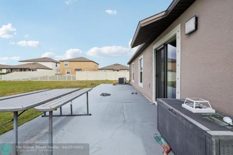 16621 Sunburst Lake Street Wimauma FL 33598