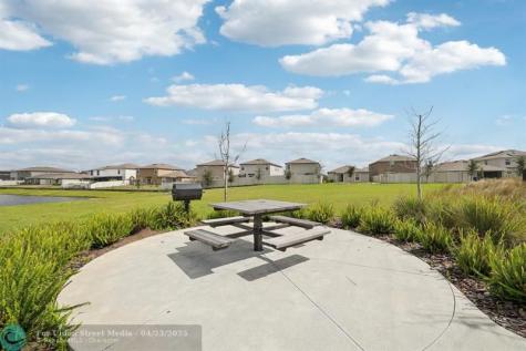 16621 Sunburst Lake Street Wimauma FL 33598