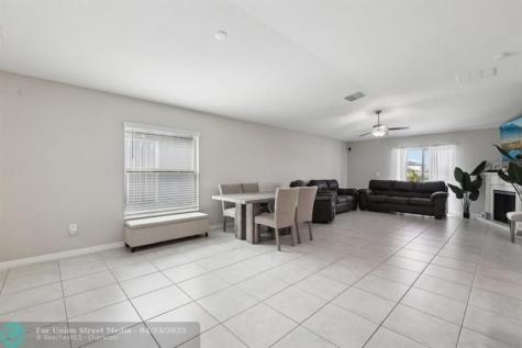 16621 Sunburst Lake Street Wimauma FL 33598