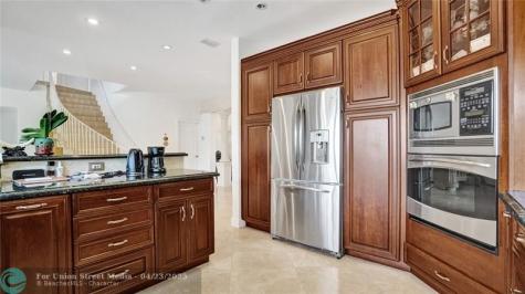 3100 NE 47th Street Fort Lauderdale FL 33308