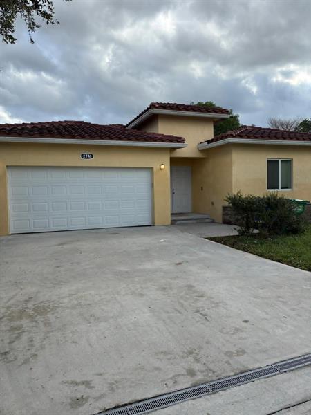 2746 NW 13 Court Fort Lauderdale FL 33311