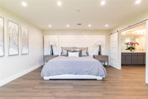 2275 SW 44th Street Fort Lauderdale FL 33312