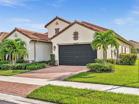 8928 Bastille Circle Parkland FL 33076