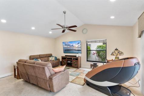 7207 NW 44 Street Coral Springs FL 33065