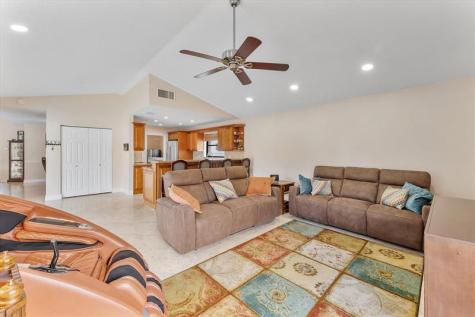 7207 NW 44 Street Coral Springs FL 33065