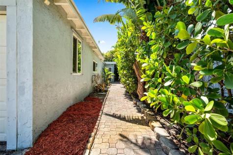 1413 SW 23rd Avenue Fort Lauderdale FL 33312
