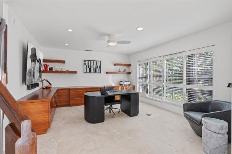 2325 NE 28th Street Lighthouse Point FL 33064