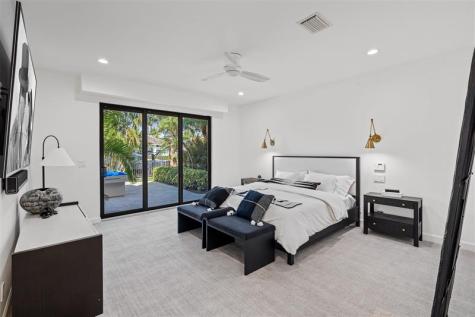 2325 NE 28th Street Lighthouse Point FL 33064