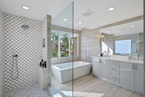 2325 NE 28th Street Lighthouse Point FL 33064