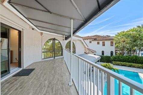 2325 NE 28th Street Lighthouse Point FL 33064