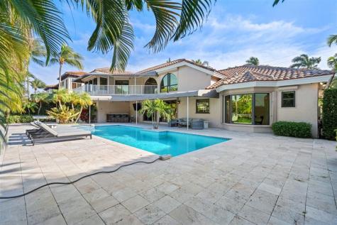 2325 NE 28th Street Lighthouse Point FL 33064