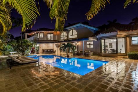 2325 NE 28th Street Lighthouse Point FL 33064