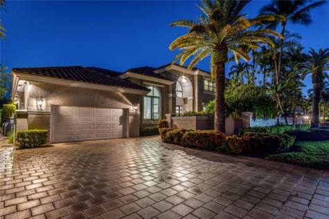 2325 NE 28th Street Lighthouse Point FL 33064