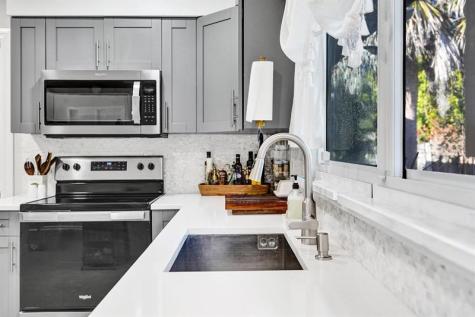 201 SE 24 Avenue Boynton Beach FL 33435