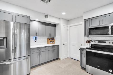 201 SE 24 Avenue Boynton Beach FL 33435