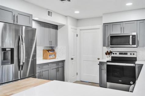 201 SE 24 Avenue Boynton Beach FL 33435