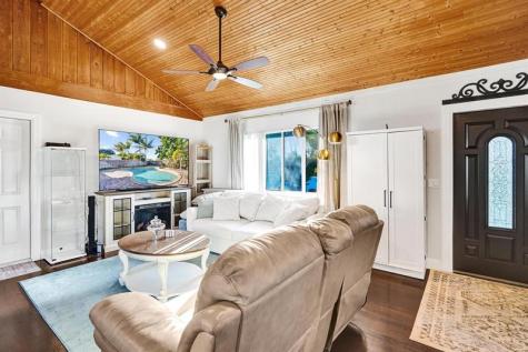 201 SE 24 Avenue Boynton Beach FL 33435