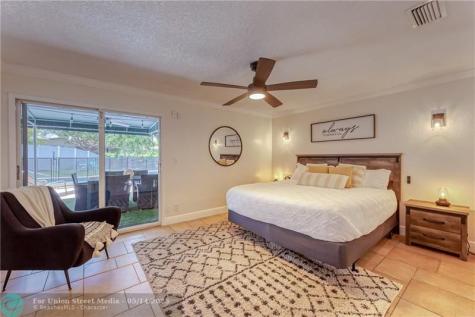 3351 NE 17th Way Oakland Park FL 33334